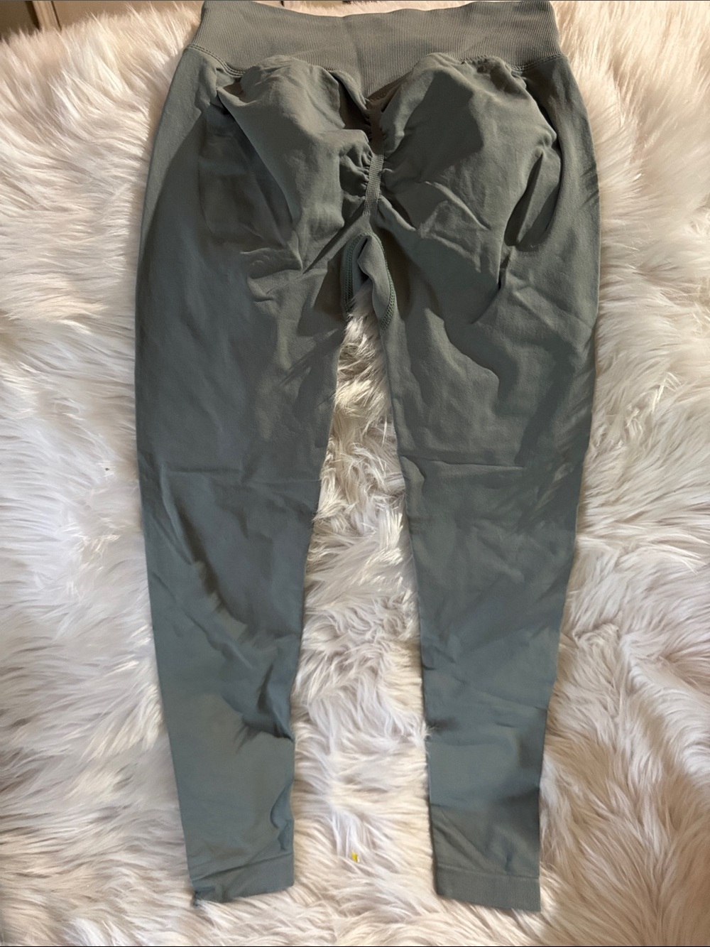 WRE LONDON SIZE SMALL LEGGINGS EXCELLENT CONDITION